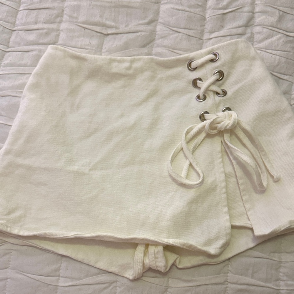 Altar'd State Cream Lace-Up Women Shorts